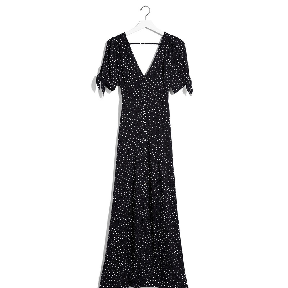 Beautiful NWT EXPRESS x Karlie Kloss Black White Polka Dot Maxi, Sz 6